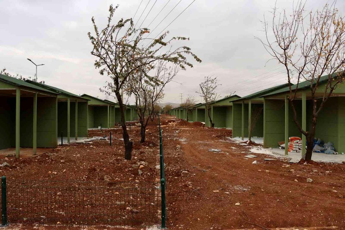 Şanlıurfa\'da 60 yaş üstü vatandaşlar için hobi bahçesi yapıldı