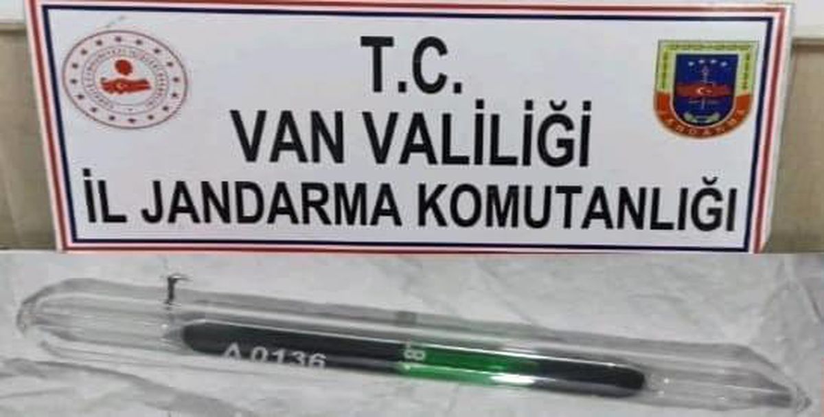 Van\'da içeriği belirlenemeyen madde ele geçirildi
