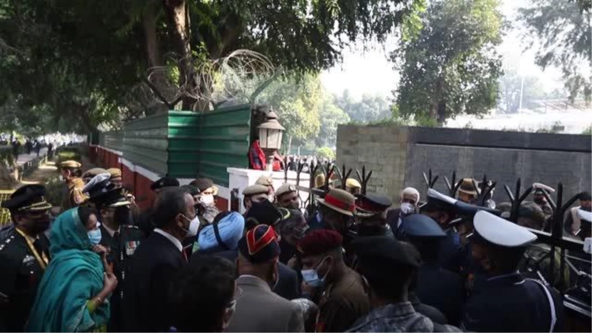 YENİ DELHİ - Hindistan Genelkurmay Başkanı Bipin Rawat\'ın cenazesi