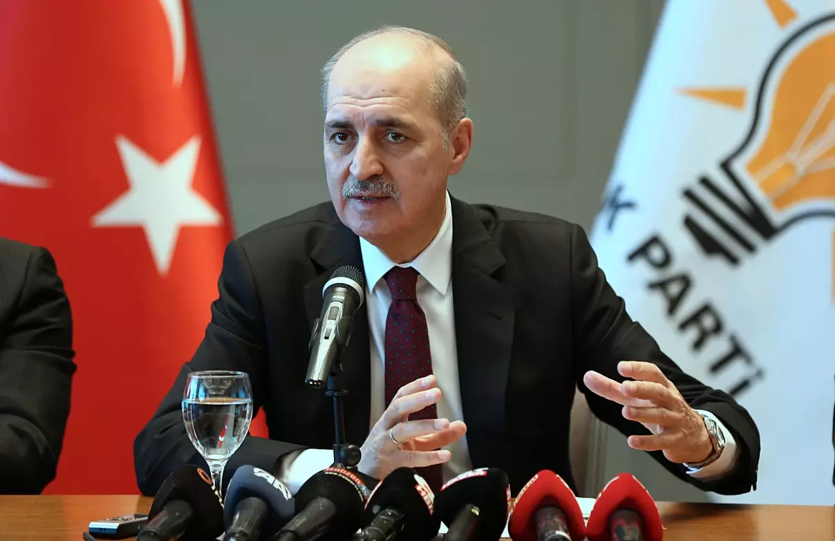 AK Parti Genel Başkanvekili Kurtulmuş, Trabzon\'da basın toplantısı düzenledi: (1)