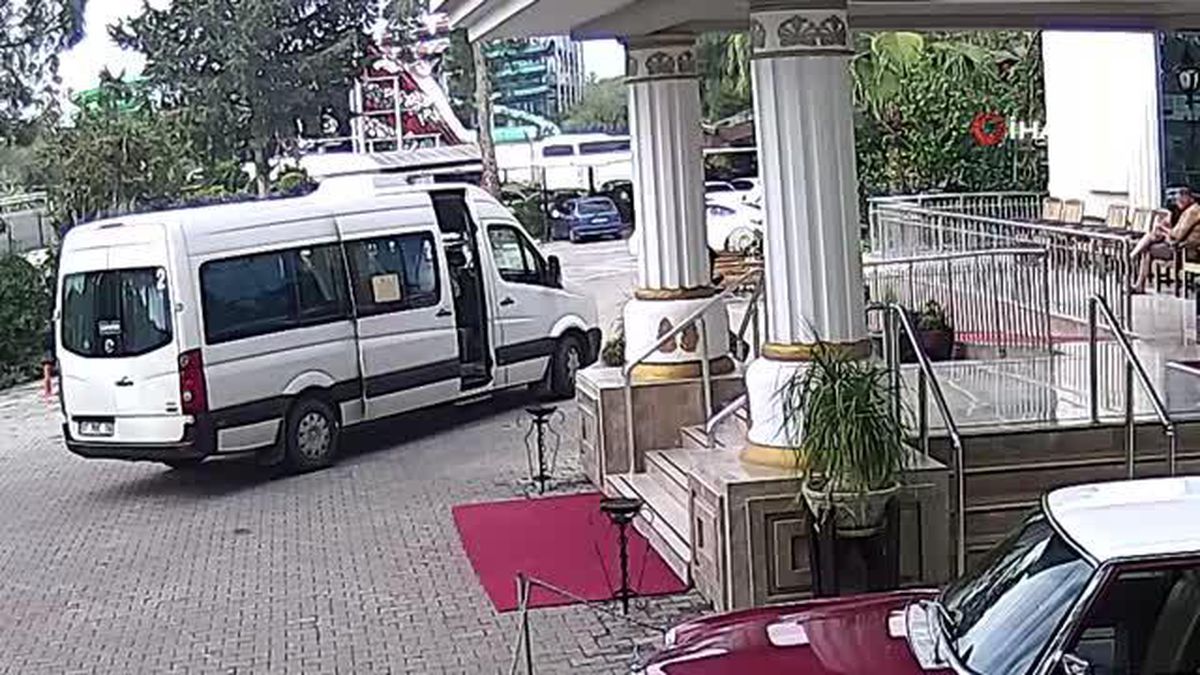 Alman turist, Kırgızistanlı turistin yaklaşık 110 bin TL bulunan çantasını böyle çaldı