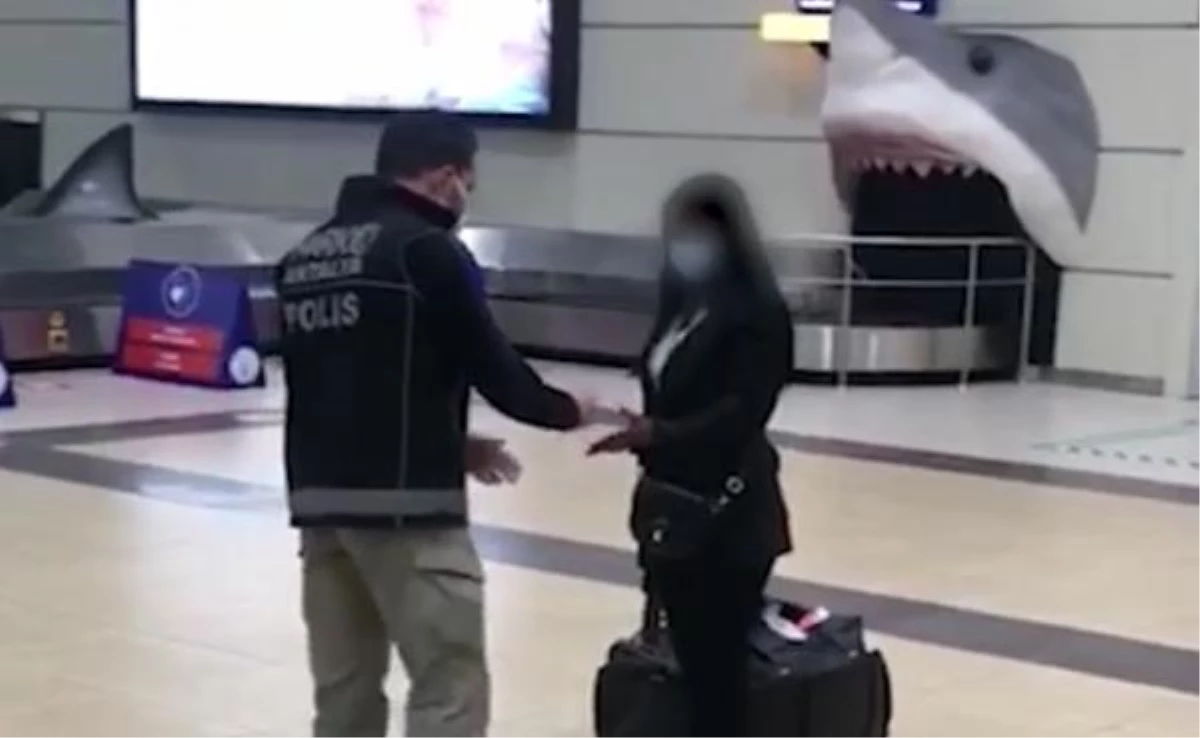 Bolivya\'dan getirdiği 4,5 kilo kokainle havalimanında yakalandı