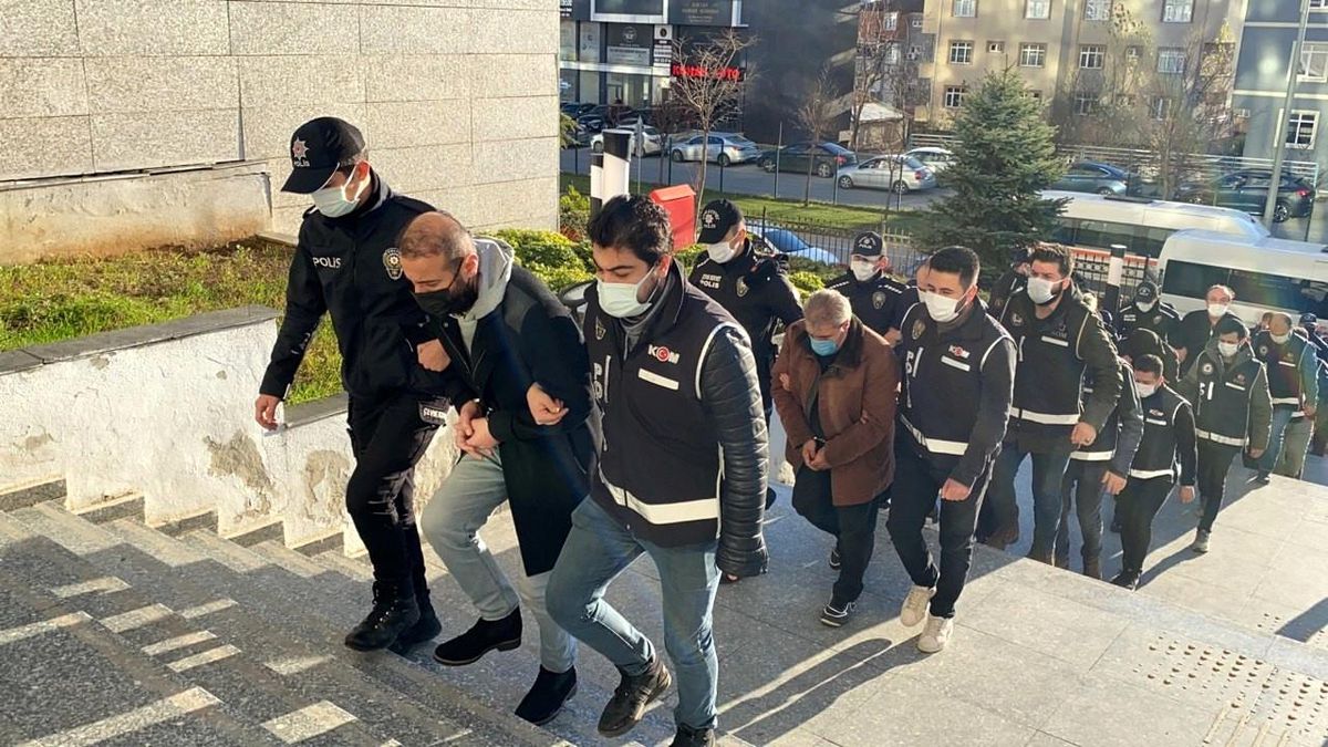 \'Dağlı Kardeşler ve Pitbull Çetesi\' operasyonunda 8 tutuklama