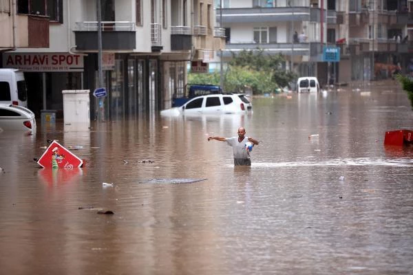 Doçent doktor 'İklimle ilgili önlem alınmalı' diyerek Karadeniz'de önümüzdeki dönemde yaşanacakları sıraladı