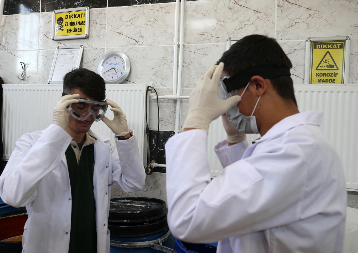 Fabrika gibi okulun cirosu 1 milyon lirayı aştı