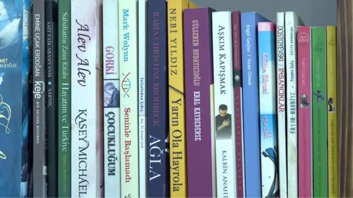 Fazla televizyon izlemek yetişkinlerde depresyona, çocuklarda konuşma geriliğine neden olabiliyor