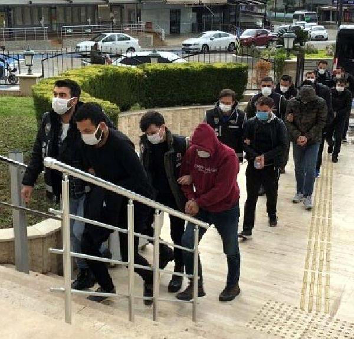 FETÖ şüphelilerini deniz yoluyla kaçıran suç şebekesi çökertildi
