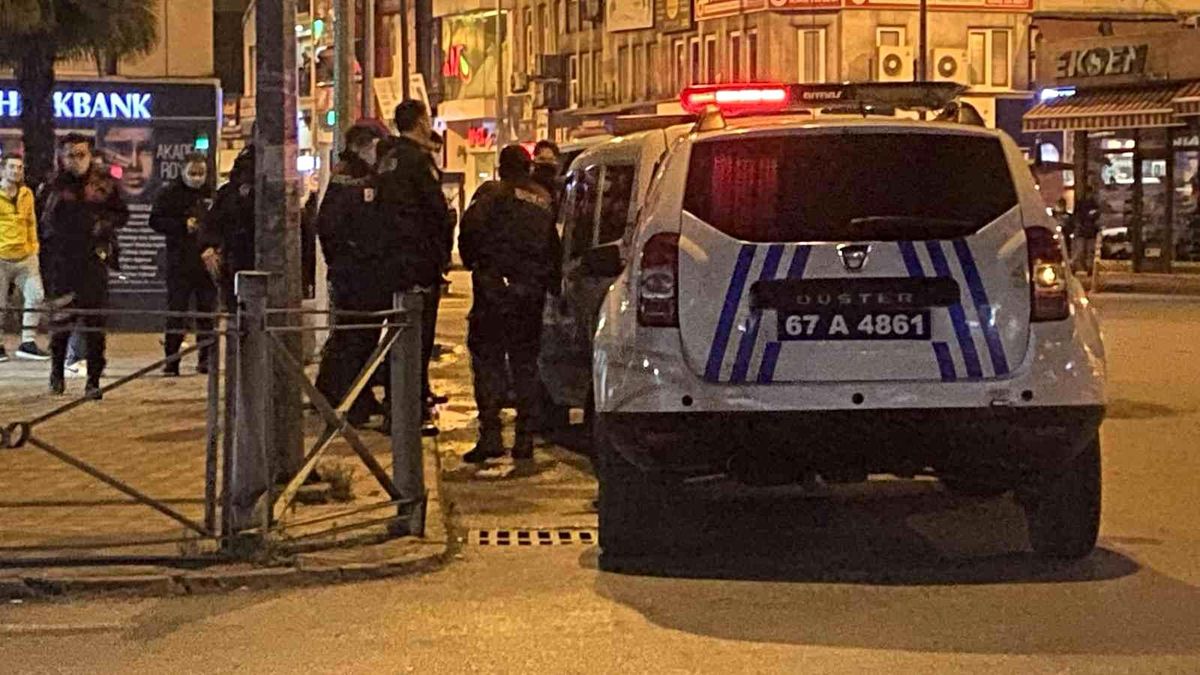 Gençlerin kavgası hastanede bitti