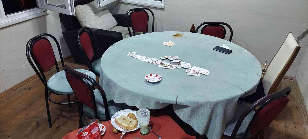 "Huzurunuz Mutluluğumuzdur" parolası ile uyuşturucu ve kumar operasyonu