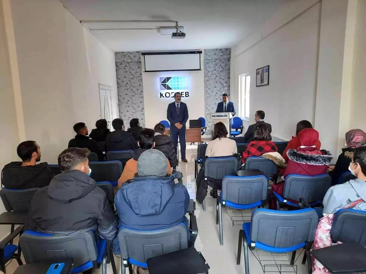 Kars'ta 193 öğrenciye girişimcilik eğitimi verildi