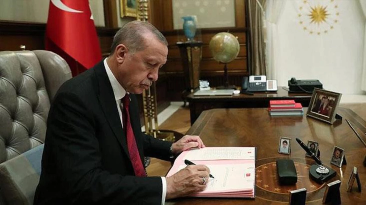 Üç bakanlıkta kritik atamalar! Cumhurbaşkanı Erdoğan\'ın imzasıyla Resmi Gazete\'de yayımlandı