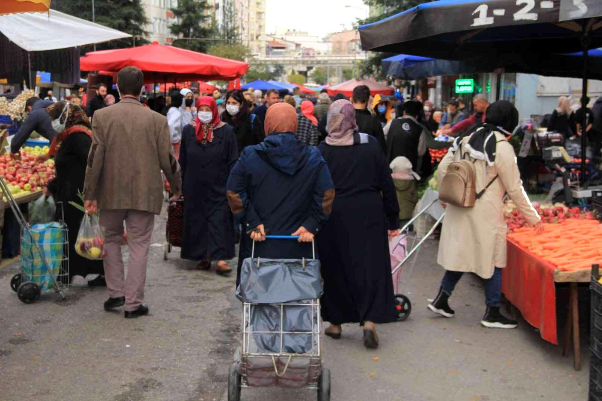 Samsun\'da pazarın en ucuzu soğan, en pahalısı ıspanak