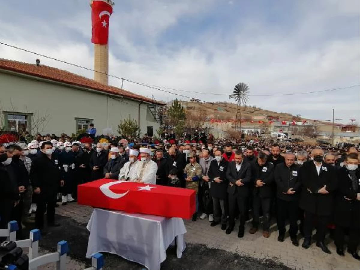 Şehit Uzman Çavuş Aksöz, Nevşehir\'de toprağa verildi