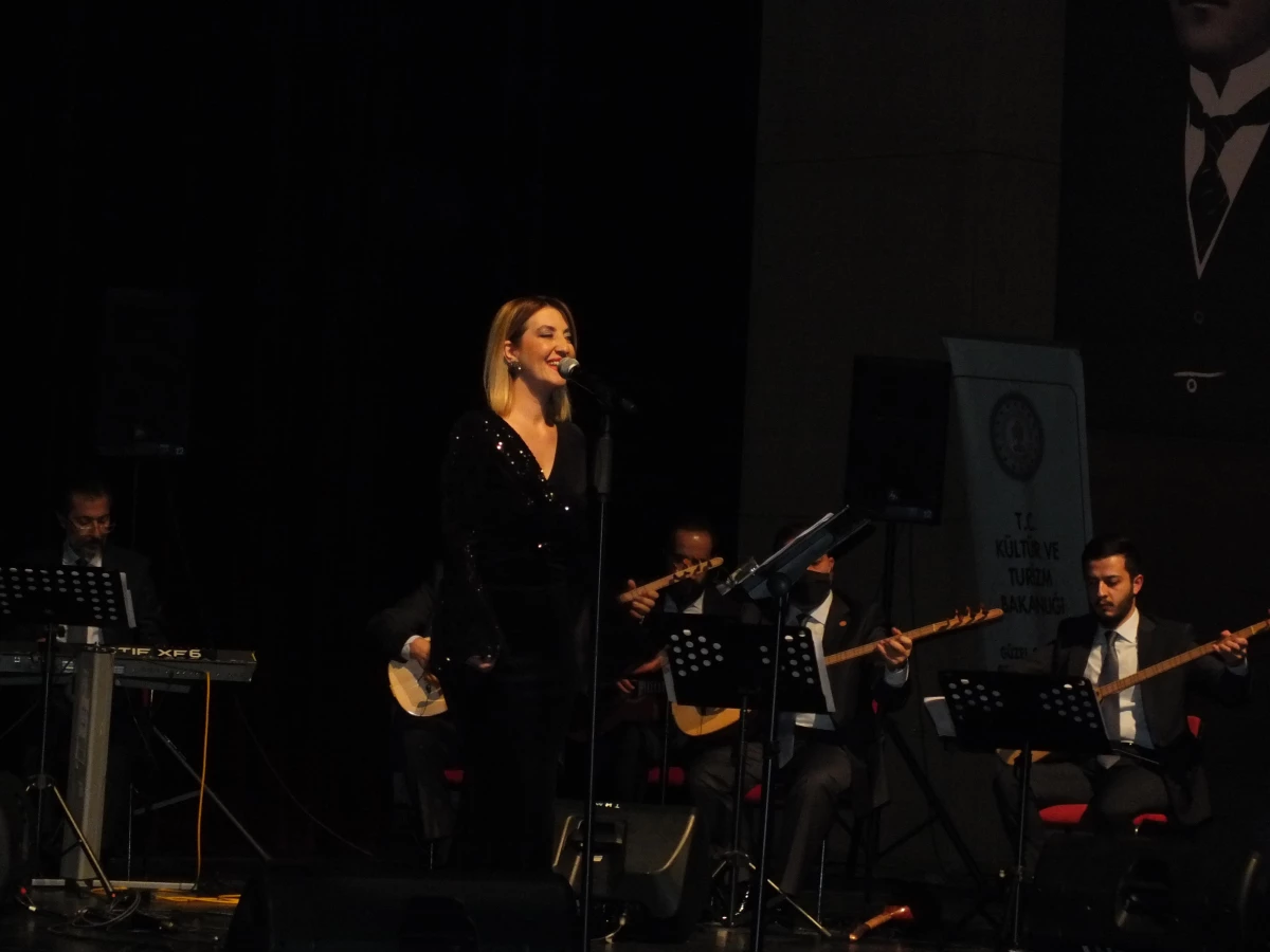 Sivas\'ta THM Korosu ses sanatçıları konser verdi