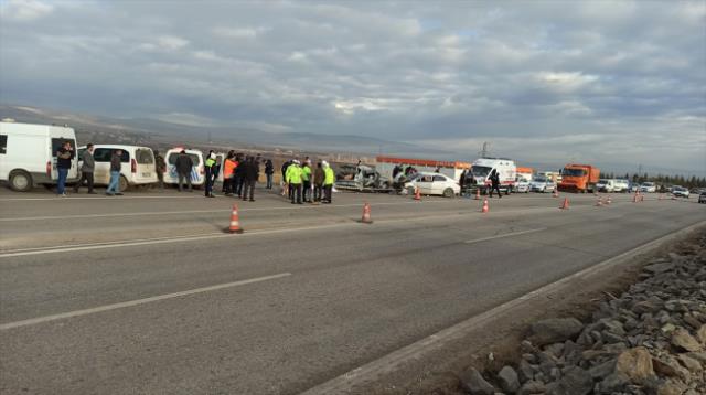 Son Dakika: Ankara'da katliam gibi kaza: 6 kişi hayatını kaybetti