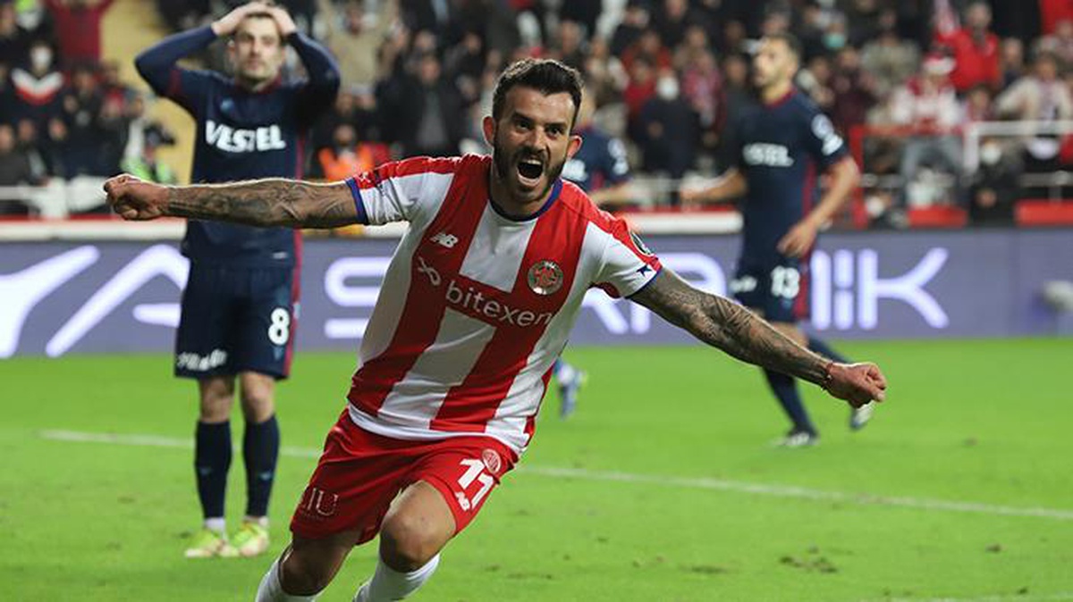 Trabzonspor, deplasmanda Antalyaspor\'a mağlup oldu