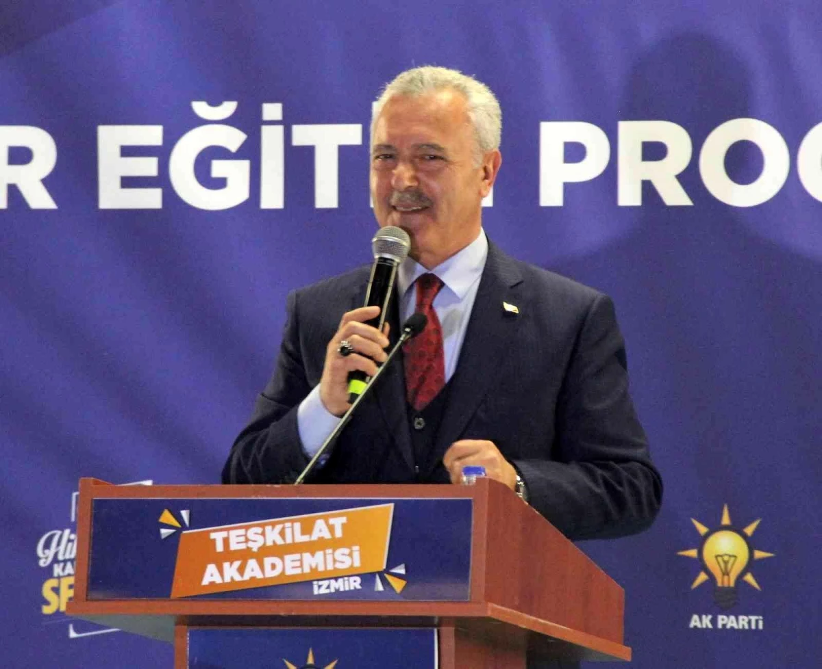 AK Parti Teşkilat Akademisi İzmir Eğitim Programı sona erdi