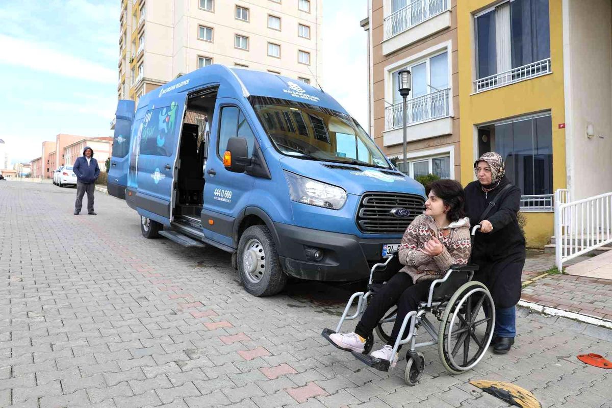 Başakşehir Belediyesi DestekKart ile ihtiyaç sahiplerinin yanında oldu