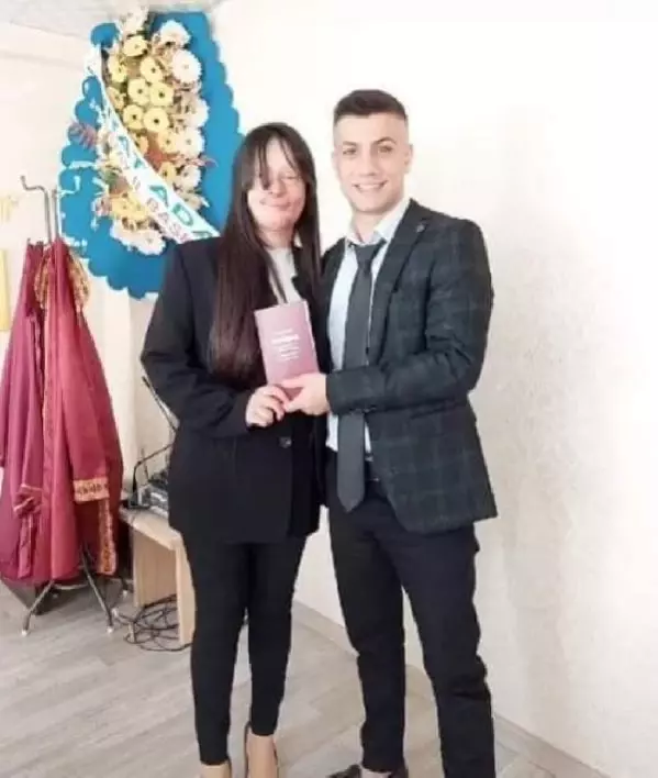 BERFİN, YÜZÜNE ASİT ATAN ESKİ ERKEK ARKADAŞIYLA EVLENDİ