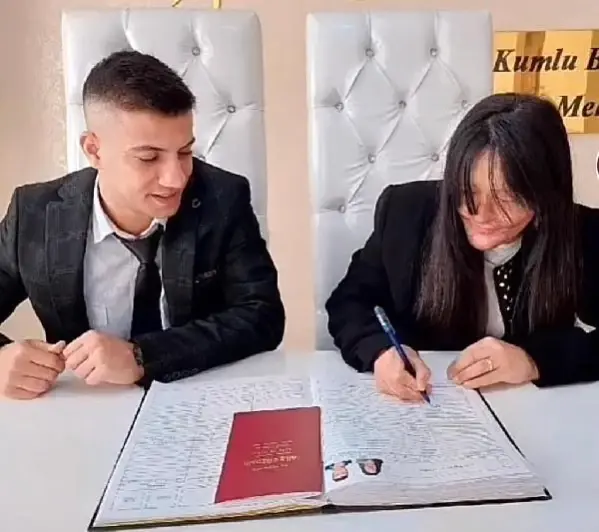 BERFİN, YÜZÜNE ASİT ATAN ESKİ ERKEK ARKADAŞIYLA EVLENDİ