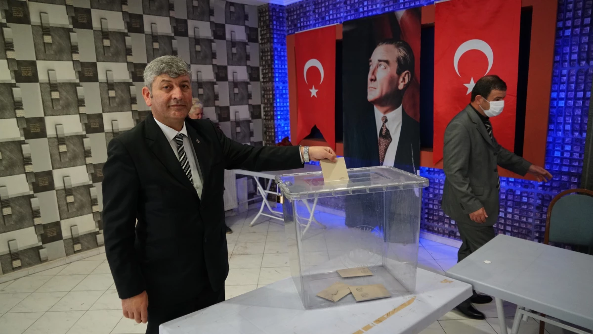 Demokrat Parti Polatlı İlçe Başkanı Kubat, güven tazeledi