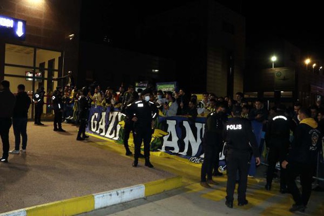 Fenerbahçe kafilesi Gaziantep'te