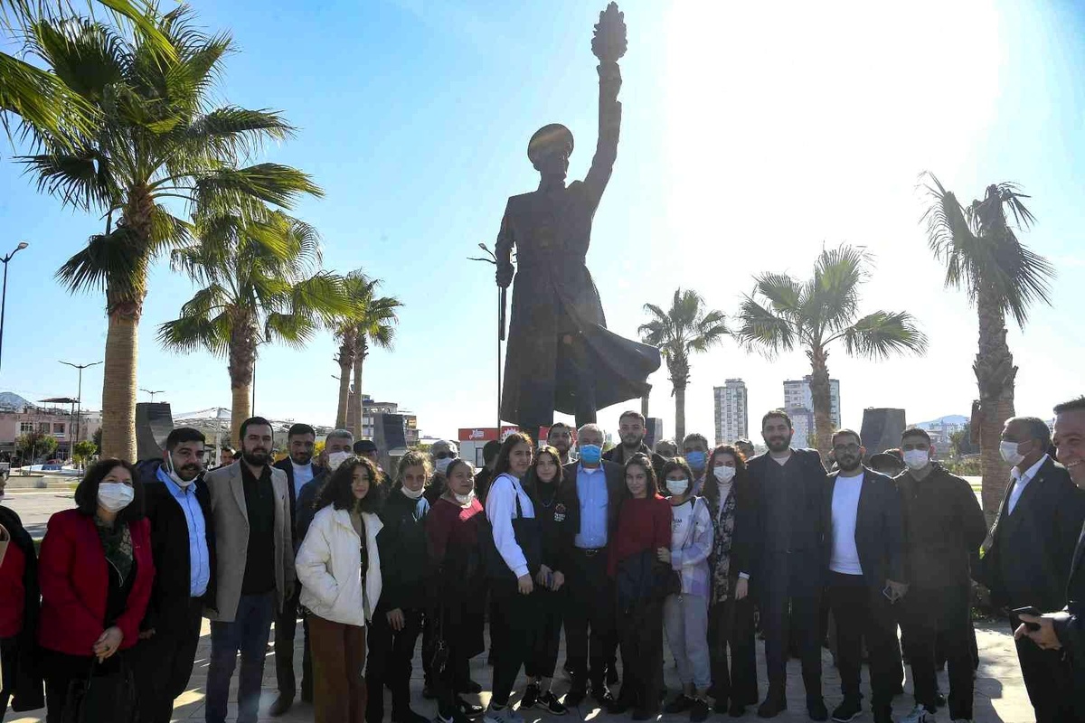 Şehit Kubilay Meydanı ve Anıtı ile Büyükşehir Gündüz Bakımevi açılıyor