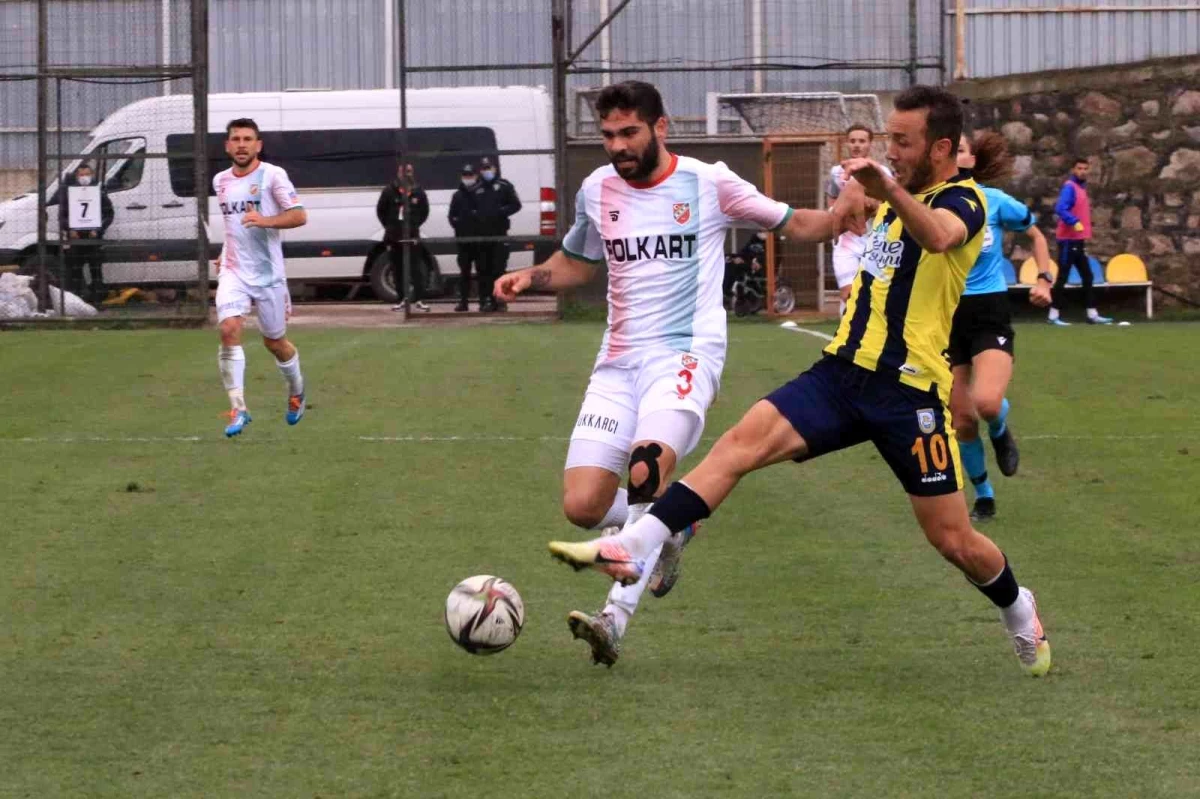 TFF 3. Lig: Belediye Derincespor: 1 Karşıyaka: 1