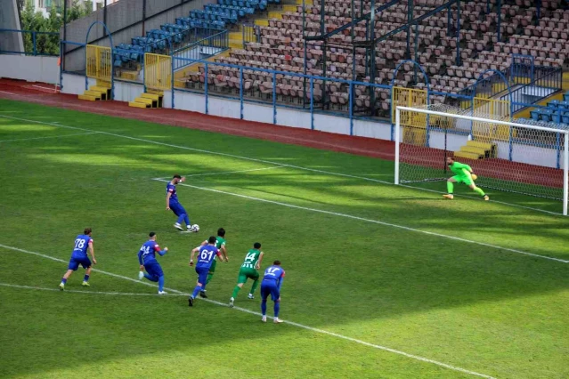 TFF 3. Lig: Kardemir Karabükspor: 0 Ceyhanspor: 0