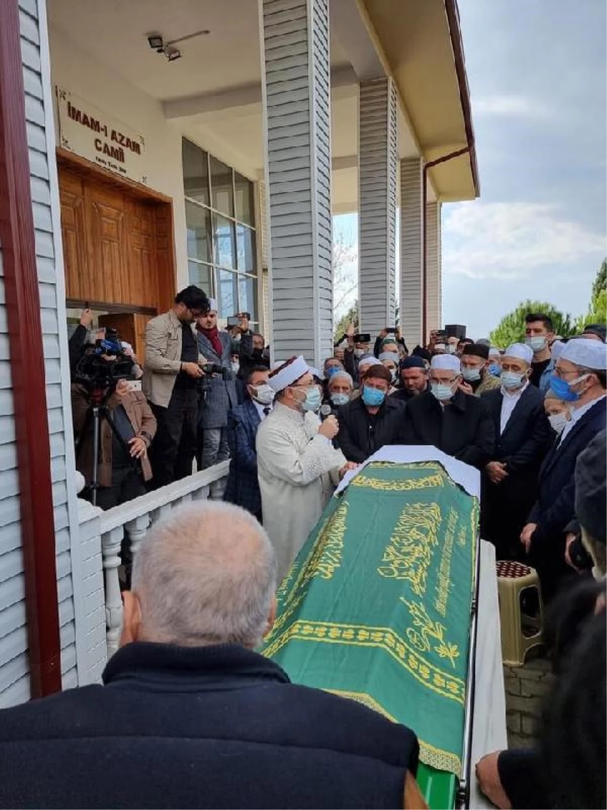 Son dakika gündem: Vaazlarıyla tanınan Ahmet Tomor koronavirüsten öldü, cenaze namazını Erbaş kıldırdı