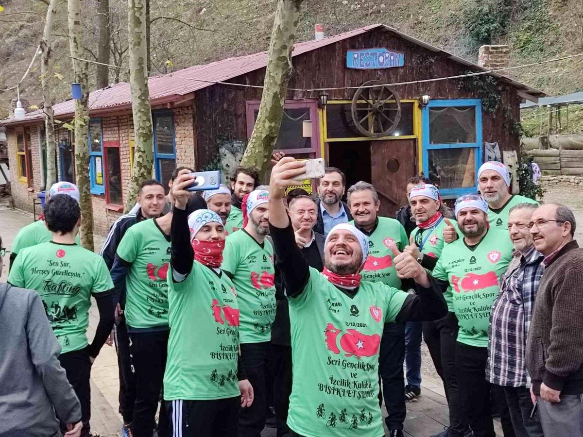 Başkan Koloğlu, bisikletlileri Cumayeri\'nde ağırladı