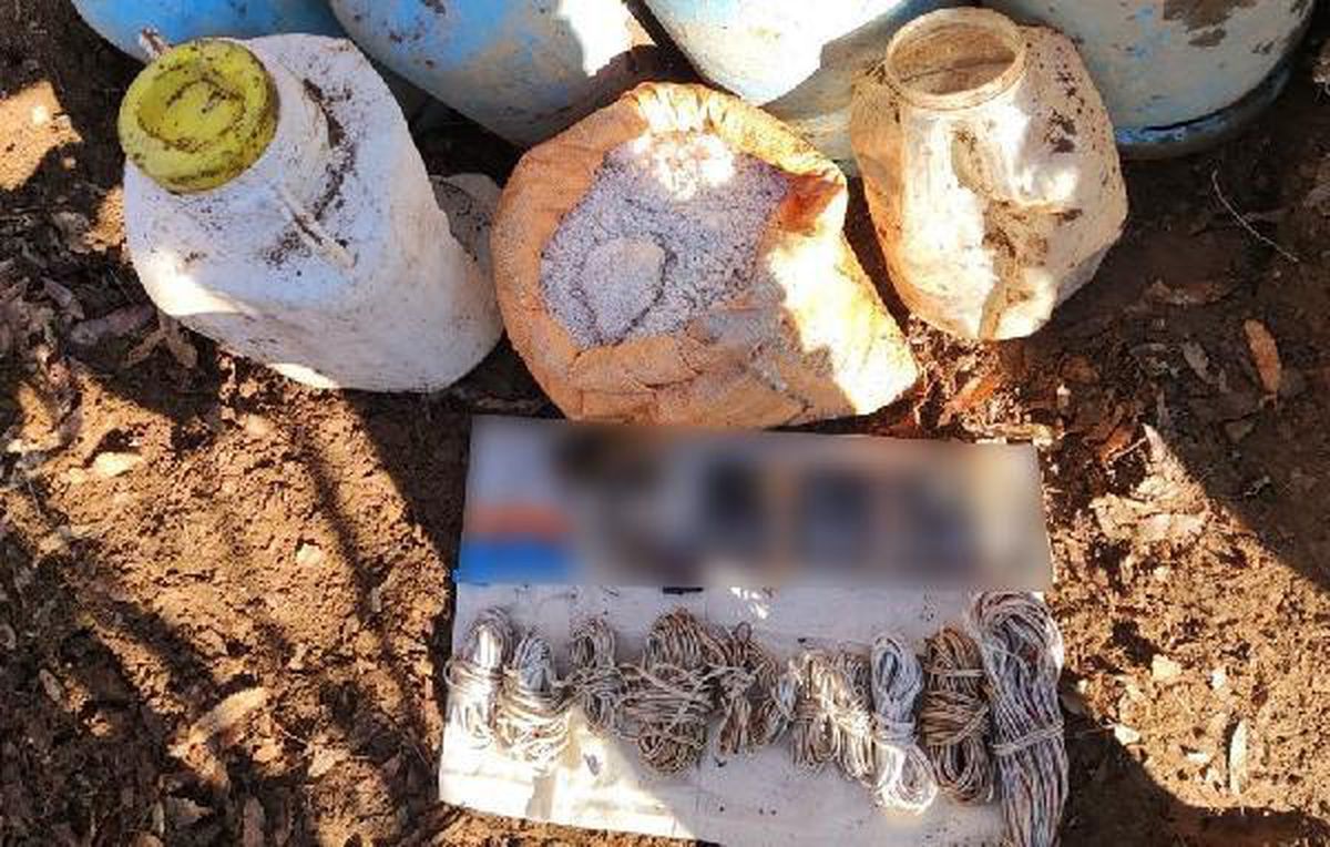 Bingöl\'de ele geçirilen PKK mühimmatı imha edildi