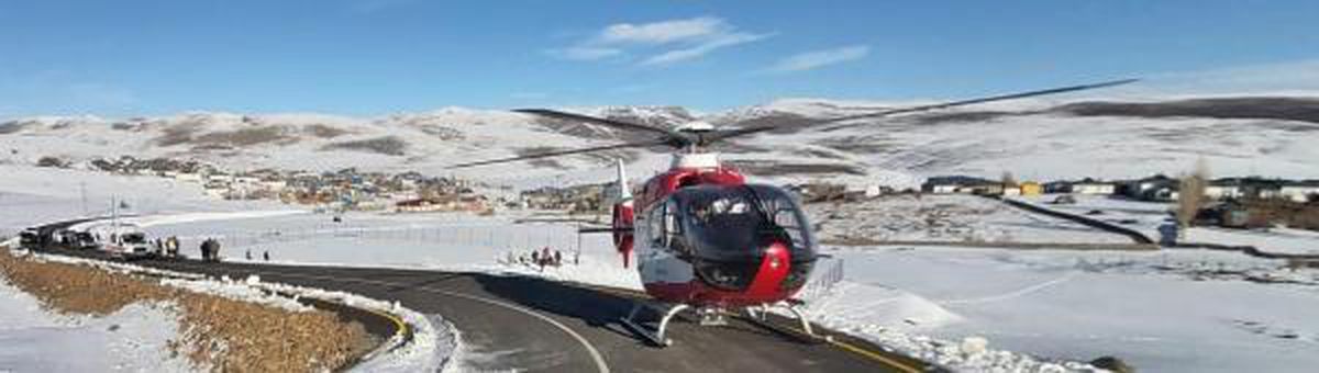 Erzurum\'da otomobil şarampole devrildi: 3 ölü, 3 yaralı