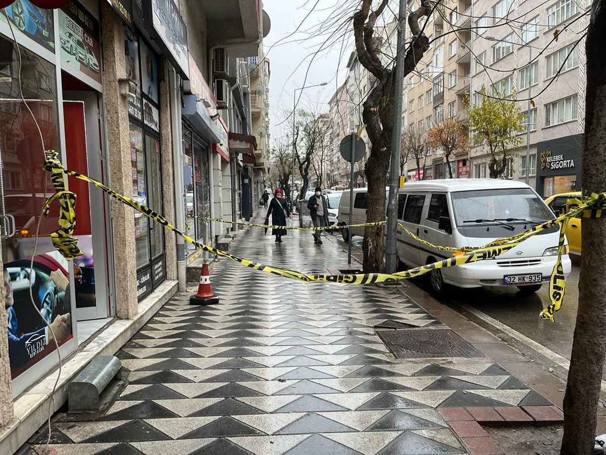 Eskişehir\'de çıkan silahlı kavgada bir kişi yaralandı