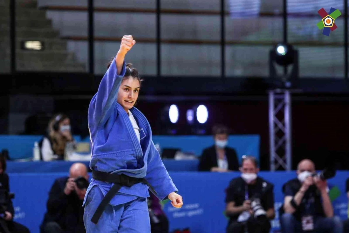 Hasret Bozkurt\'un yer aldığı kadın Judo Takımı Avrupa Şampiyonu oldu