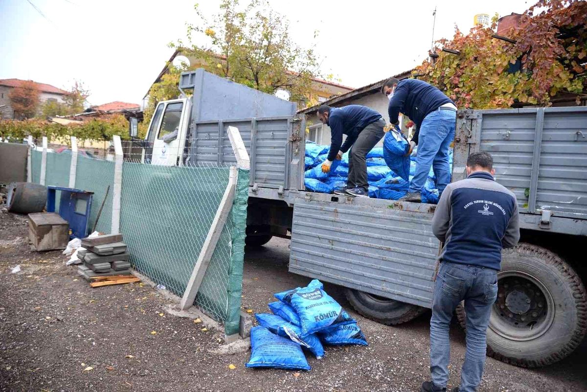 Kahramankazan\'da sıcacık tutacak yardımlara devam