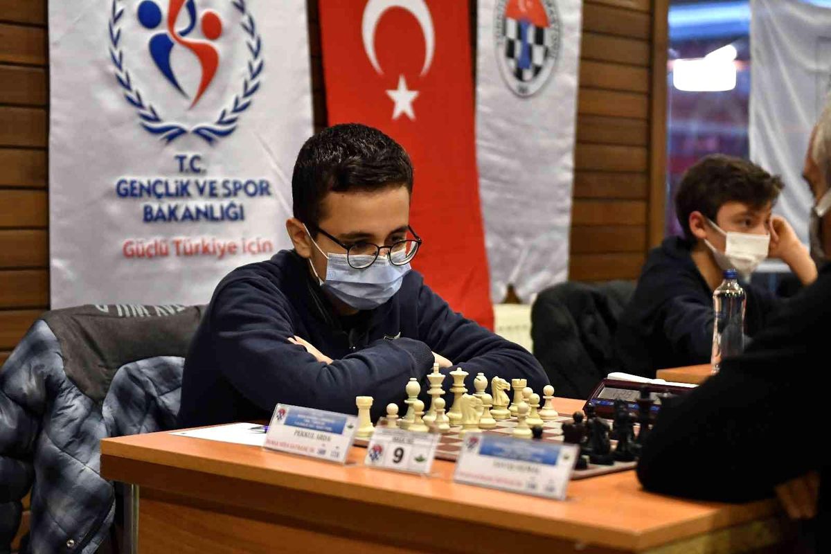 Satranç tutkunlarının madalya sevinci
