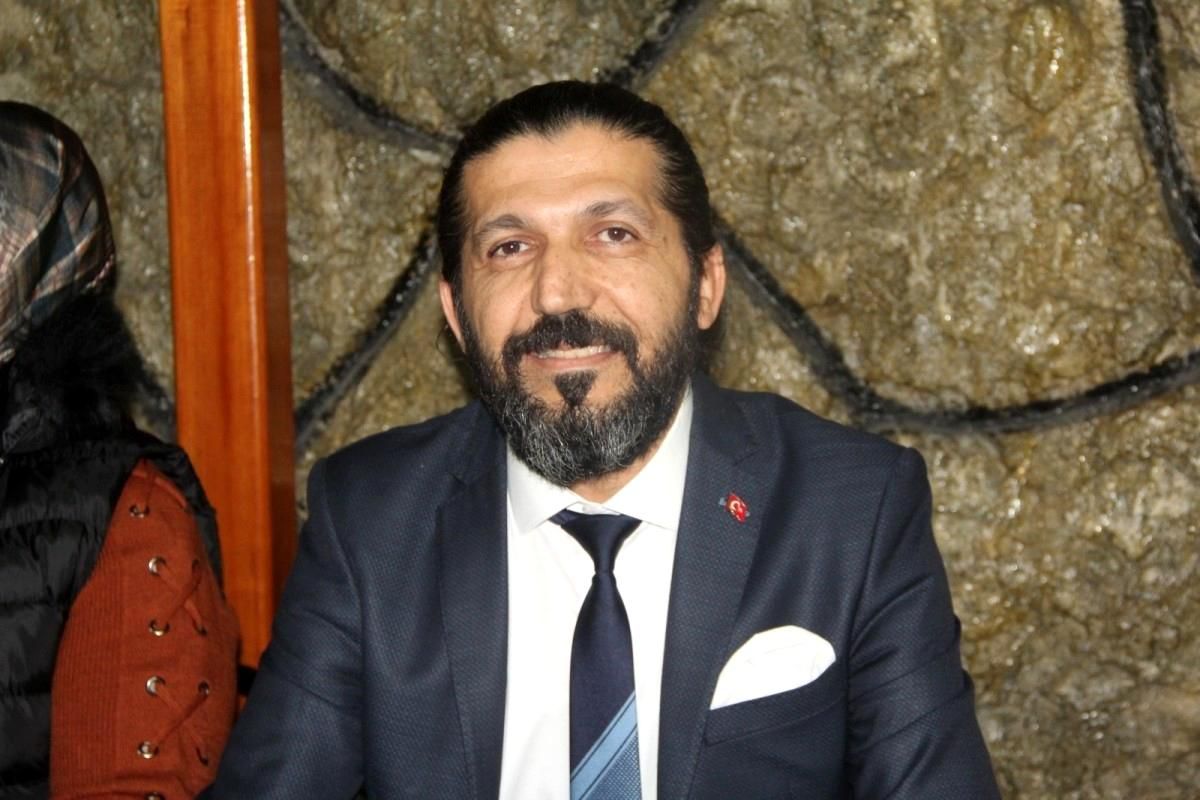 Şener Eroğlu: 'Berberlere, Kuaförlere yıpranma payı verilmeli'