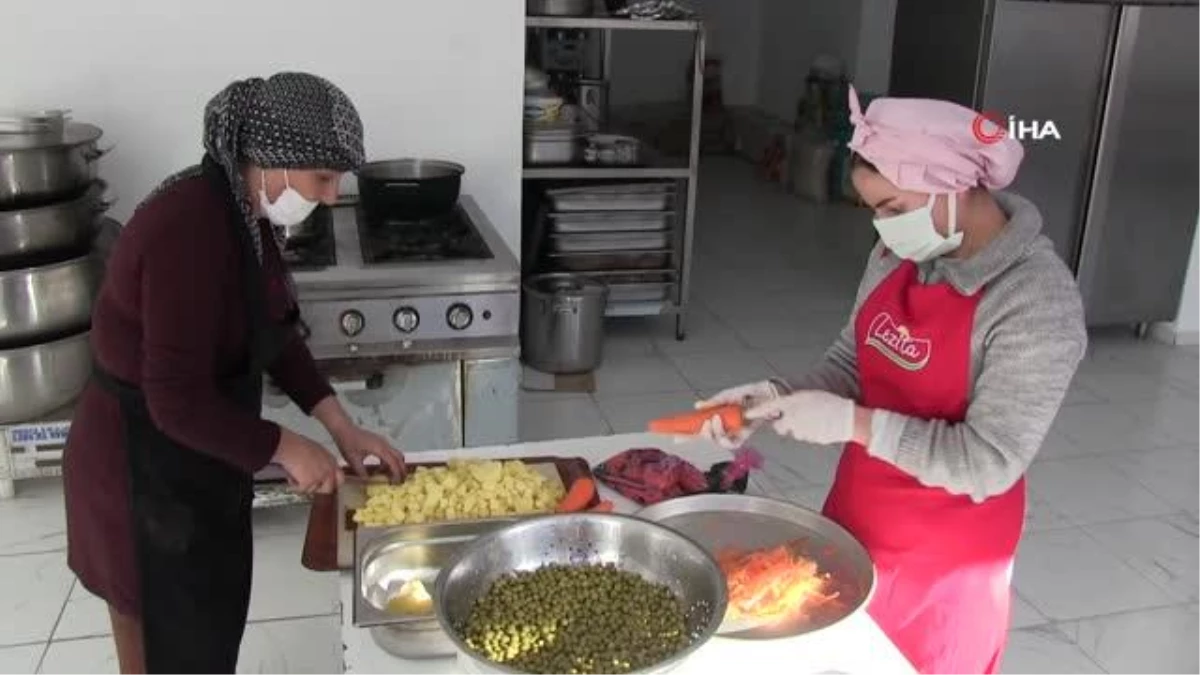 Şırnak\'ta 4 yıllık proje sayesinde 300 aile sıcak yemeğe ulaştı