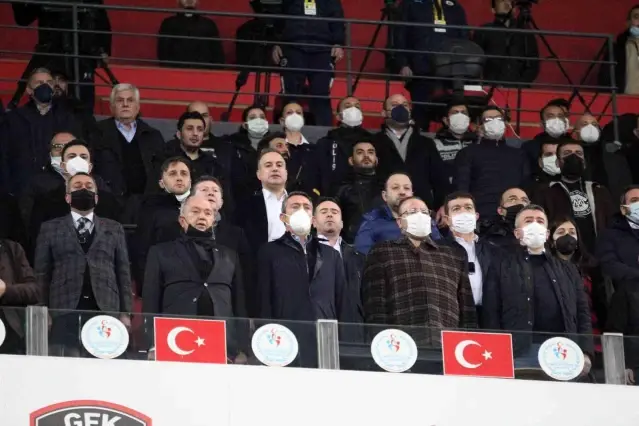 Spor Toto Süper Lig: Gaziantep : 1Fenerbahçe: 0 (Maç devam ediyor)