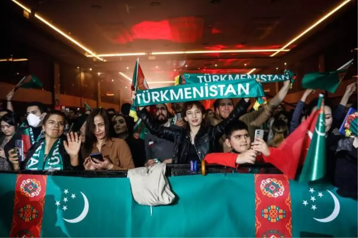 TÜRKMENİSTAN\'IN TARAFSIZLIK BAYRAMI KUTLANDI