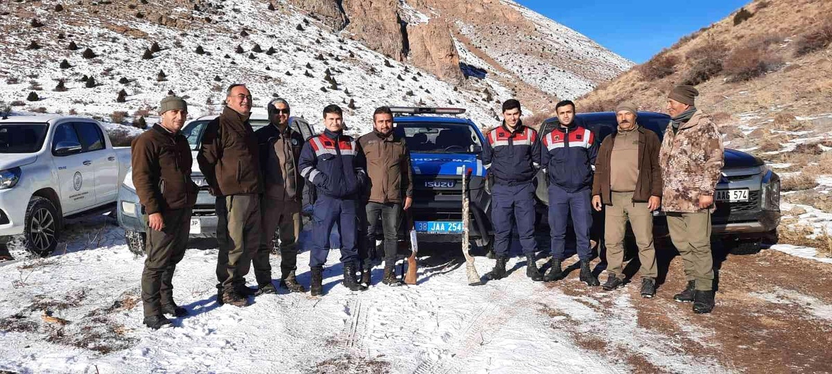 Son dakika haberi: Yasa dışı avcılar şafak operasyonu ile suçüstü yakalandı