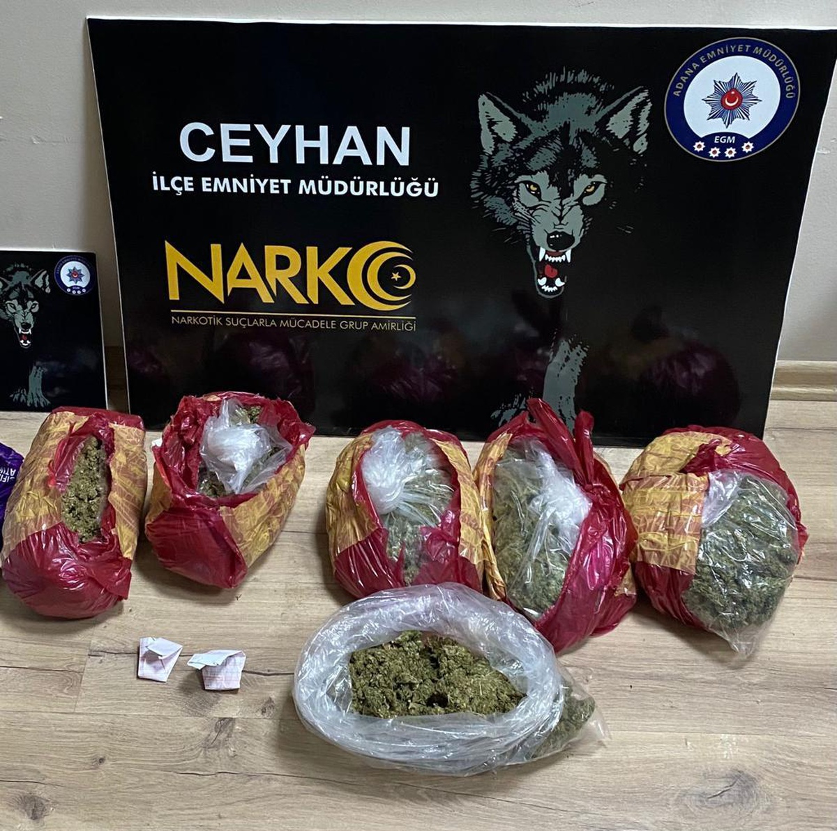 Son dakika haberi | Adana\'da çantasından uyuşturucu çıkan otobüs yolcusu gözaltına alındı