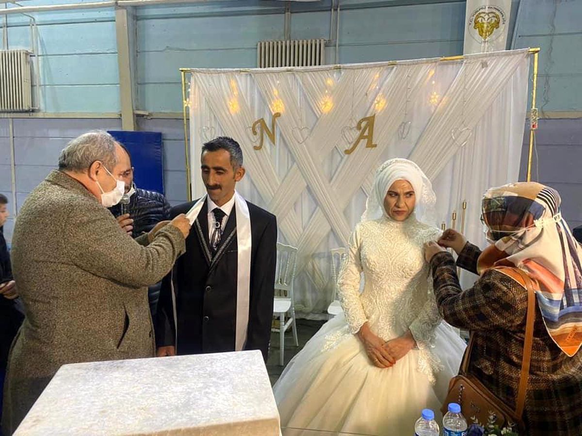 Artvin\'de işitme engelli çift dünya evine girdi