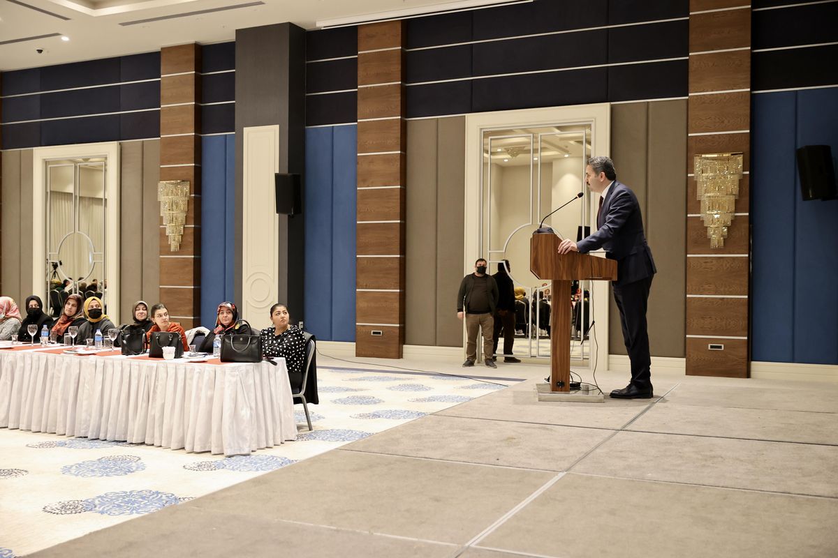 Başkan Eroğlu, muhtarlar iş insanları ve sivil toplum kuruluşu temsilcileriyle buluştu