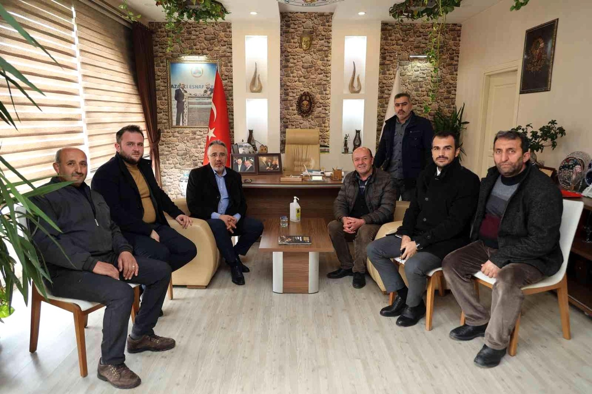 Başkan Savran, pazarcı esnafını ziyaret etti