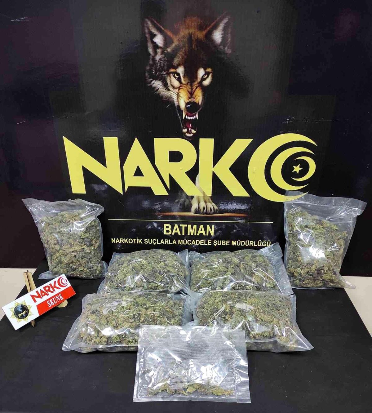 Batman\'da durdurulan araçta 3 kilo esrar ele geçirildi