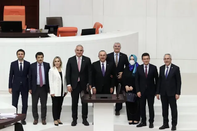 Dışişleri ile Kültür ve Turizm bakanlıklarının 2022 yılı bütçeleri kabul edildi.