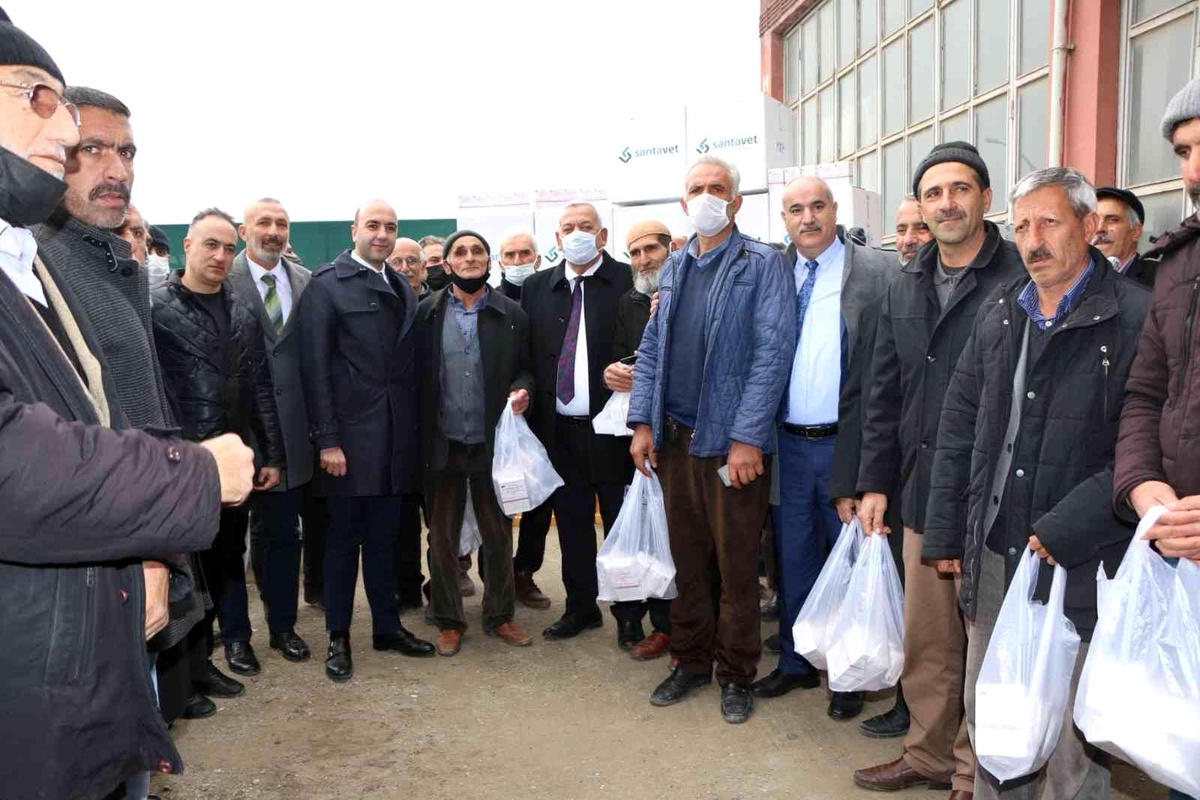 Elazığ\'da arı yetiştiricilerin destek verildi