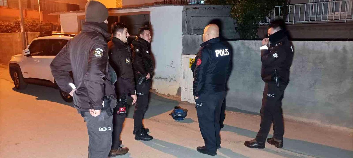 Hırsızlar çaldıkları su motorunu bırakıp kaçtı
